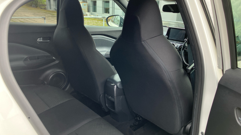 Nissan Juke 1.0 DiG-T 114 N-Connecta 5dr Petrol Hatchback